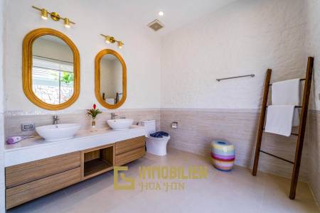 1,600 m² 7 Chambre 7 Salle de bain Villa Pour Vente