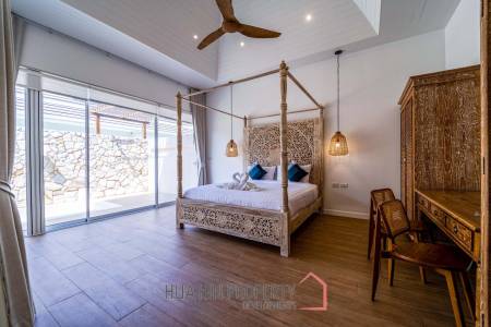Woodlands: Luxury 7 Bedroom Pool Villa for Sale
