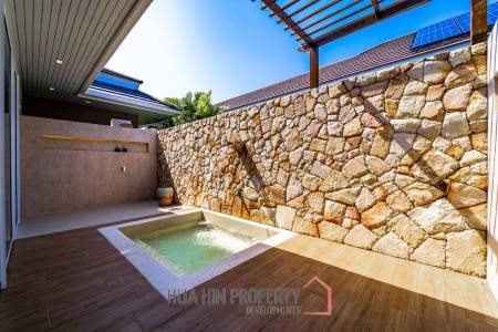 Woodlands: Luxury 7 Bedroom Pool Villa for Sale