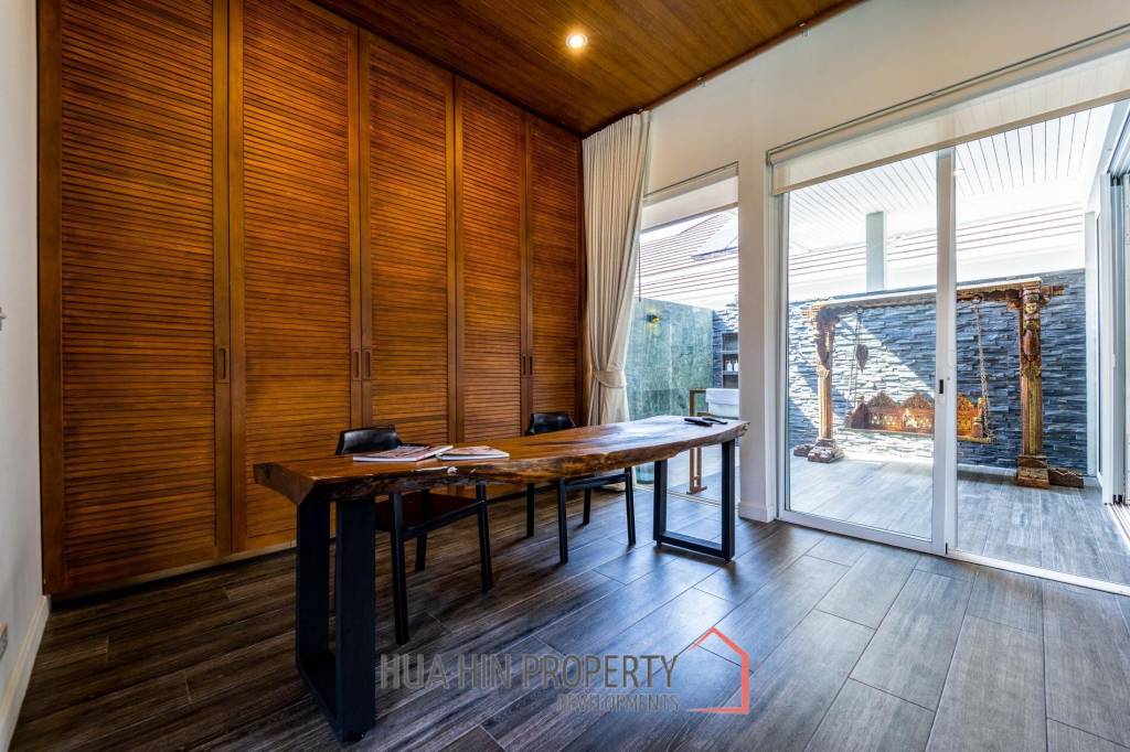 Woodlands: Luxury 7 Bedroom Pool Villa for Sale