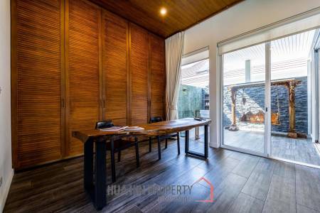 Woodlands: Luxury 7 Bedroom Pool Villa for Sale