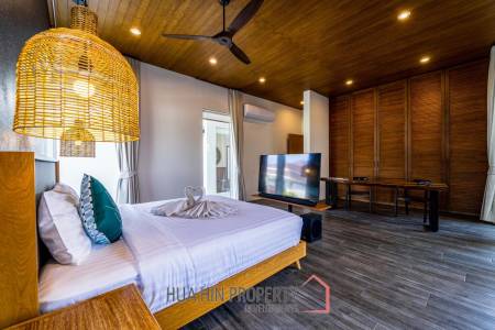 Woodlands: Luxury 7 Bedroom Pool Villa for Sale