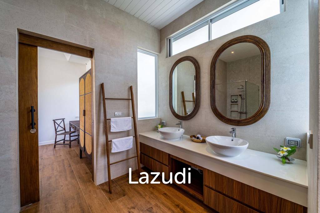 Woodlands: Luxury 7 Bedroom Pool Villa for Sale