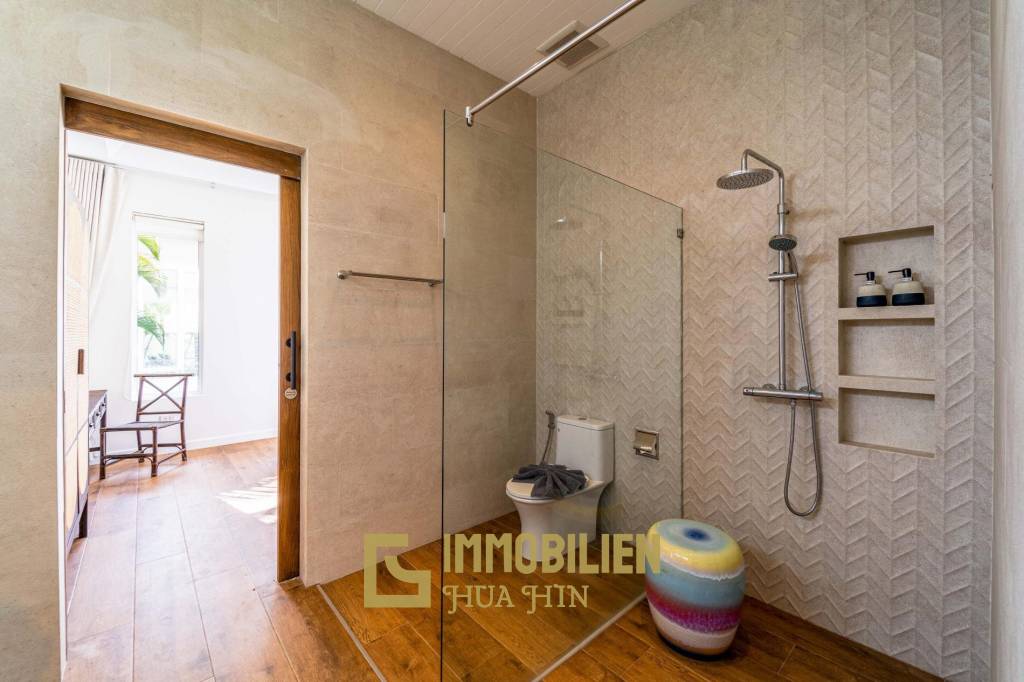 1,600 qm 7 Bett 7 Bad Villa Für Verkauf