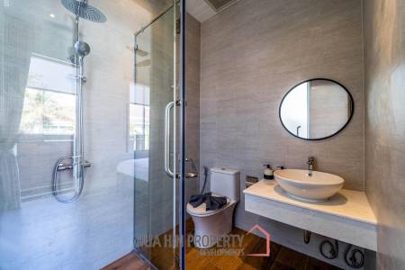 Woodlands: Luxury 7 Bedroom Pool Villa for Sale