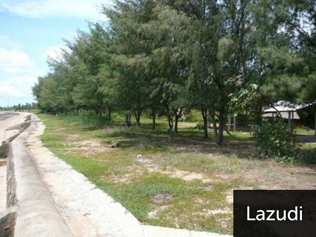 8 Rai of amazing Beachfront Land in Prachuap Khiri Khan (FINANCING POSSIBLE)