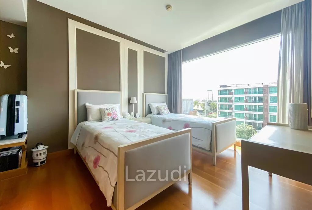 With Pool and Sea Views / 24 Hours Security / Fitness Room