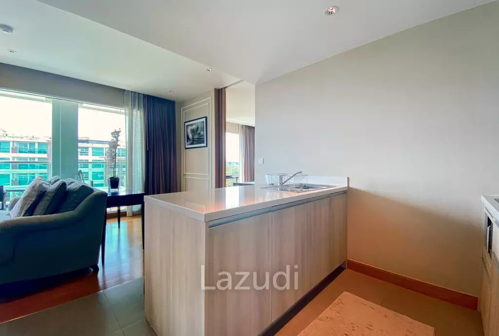 With Pool and Sea Views / 24 Hours Security / Fitness Room