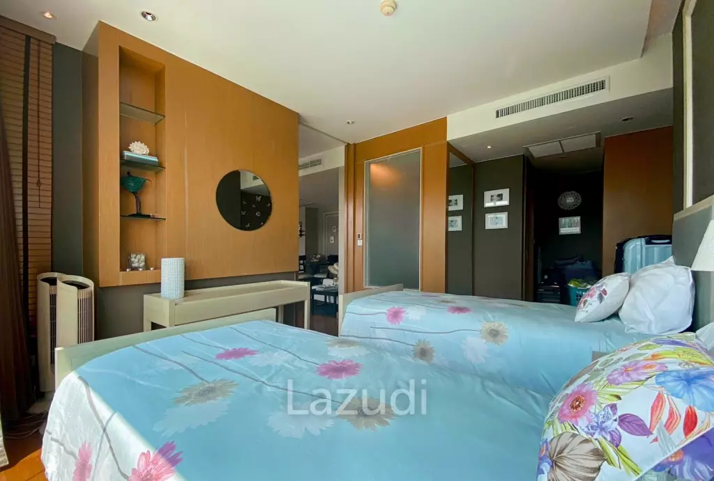 With Pool and Sea Views / 24 Hours Security / Fitness Room