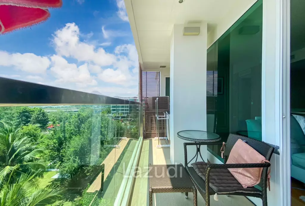 With Pool and Sea Views / 24 Hours Security / Fitness Room