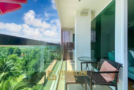 Amari Residences : 2 Bedroom Condo With Pool and Sea Views