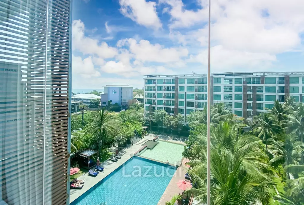 With Pool and Sea Views / 24 Hours Security / Fitness Room
