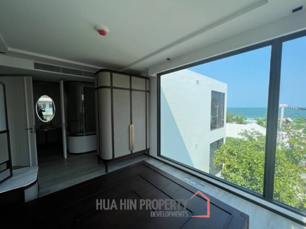 INTERCONTINENTAL RESIDENCES : Luxury 3 Bed Beachfront condo