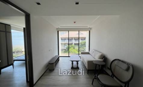 INTERCONTINENTAL RESIDENCES : Luxury 3 Bed Beachfront condo