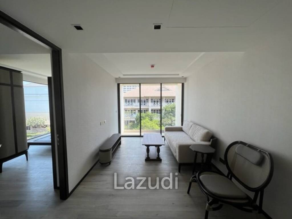 INTERCONTINENTAL RESIDENCES : Luxury 3 Bed Beachfront condo