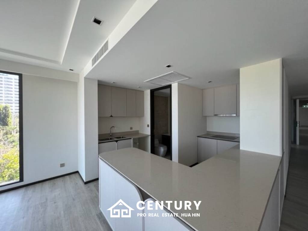 INTERCONTINENTAL RESIDENCES : Luxury 3 Bed Beachfront condo