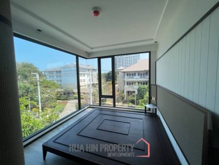 INTERCONTINENTAL RESIDENCES : Luxury 3 Bed Beachfront condo