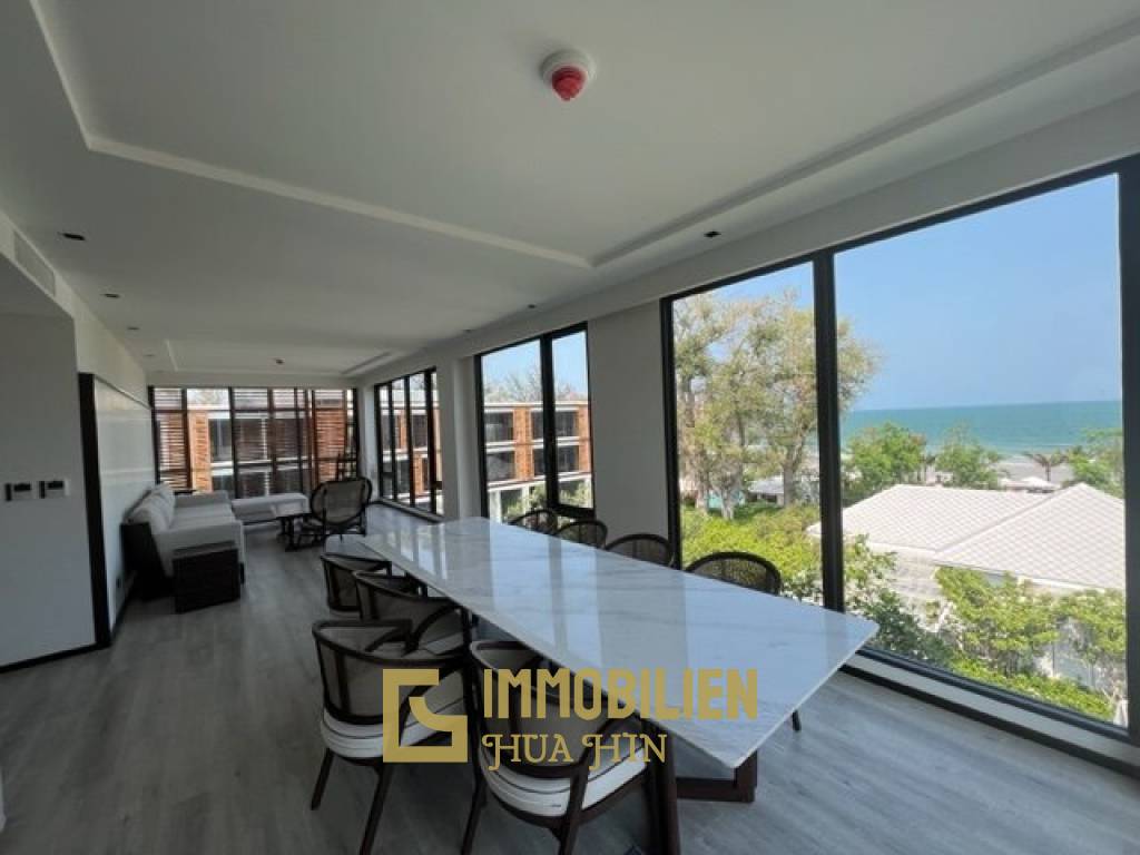 INTERCONTINENTAL RESIDENCES : Luxury 3 Bed Beachfront condo