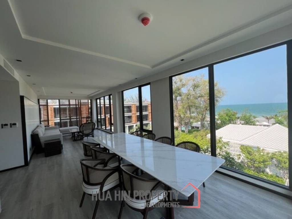 INTERCONTINENTAL RESIDENCES : Luxury 3 Bed Beachfront condo