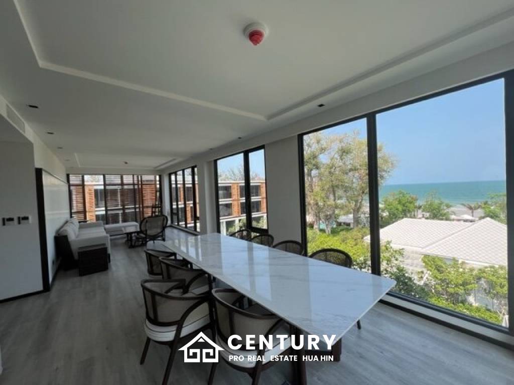 INTERCONTINENTAL RESIDENCES : Luxury 3 Bed Beachfront condo