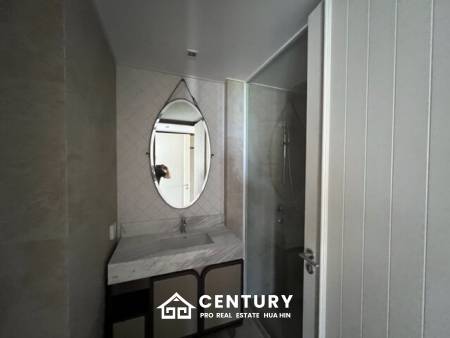 INTERCONTINENTAL RESIDENCES : Luxury 3 Bed Beachfront condo