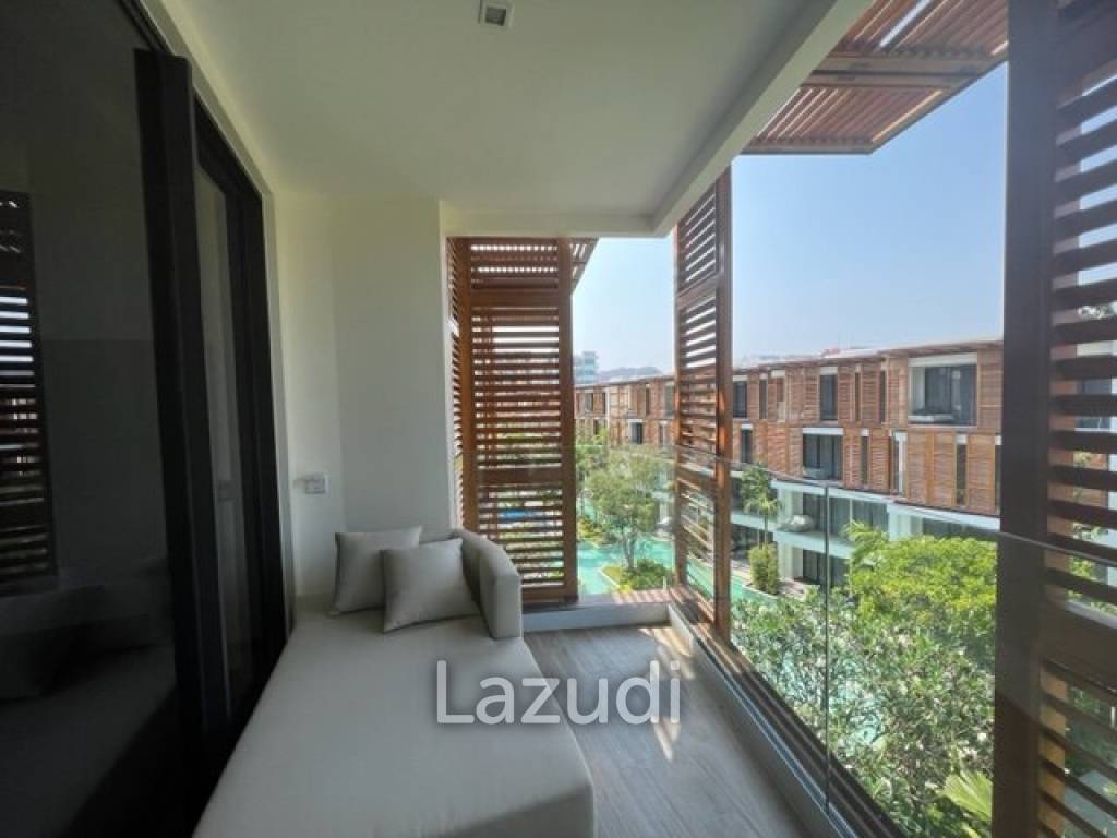 INTERCONTINENTAL RESIDENCES : Luxury 3 Bed Beachfront condo