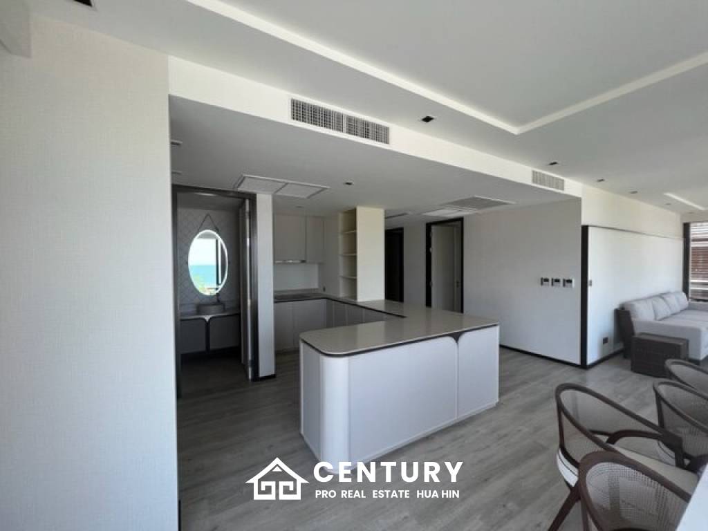 INTERCONTINENTAL RESIDENCES : Luxury 3 Bed Beachfront condo