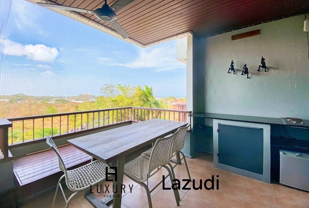 Blue Mountain : 2 Bedroom Sea and Mountain View Condo