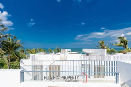 OCAS HUA HIN CONDOMINIUM : 3 bed beach front condo