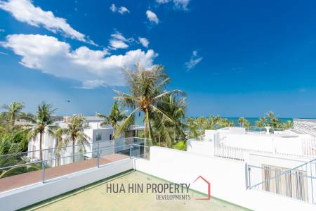OCAS HUA HIN CONDOMINIUM : 3 bed beach front condo