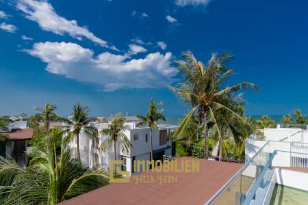 OCAS HUA HIN CONDOMINIUM : 3 bed beach front condo