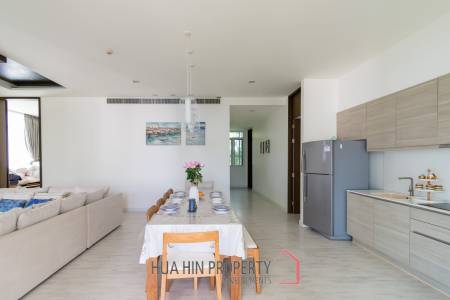 OCAS HUA HIN CONDOMINIUM : 3 bed beach front condo