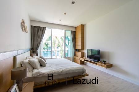 OCAS HUA HIN CONDOMINIUM : 3 bed beach front condo