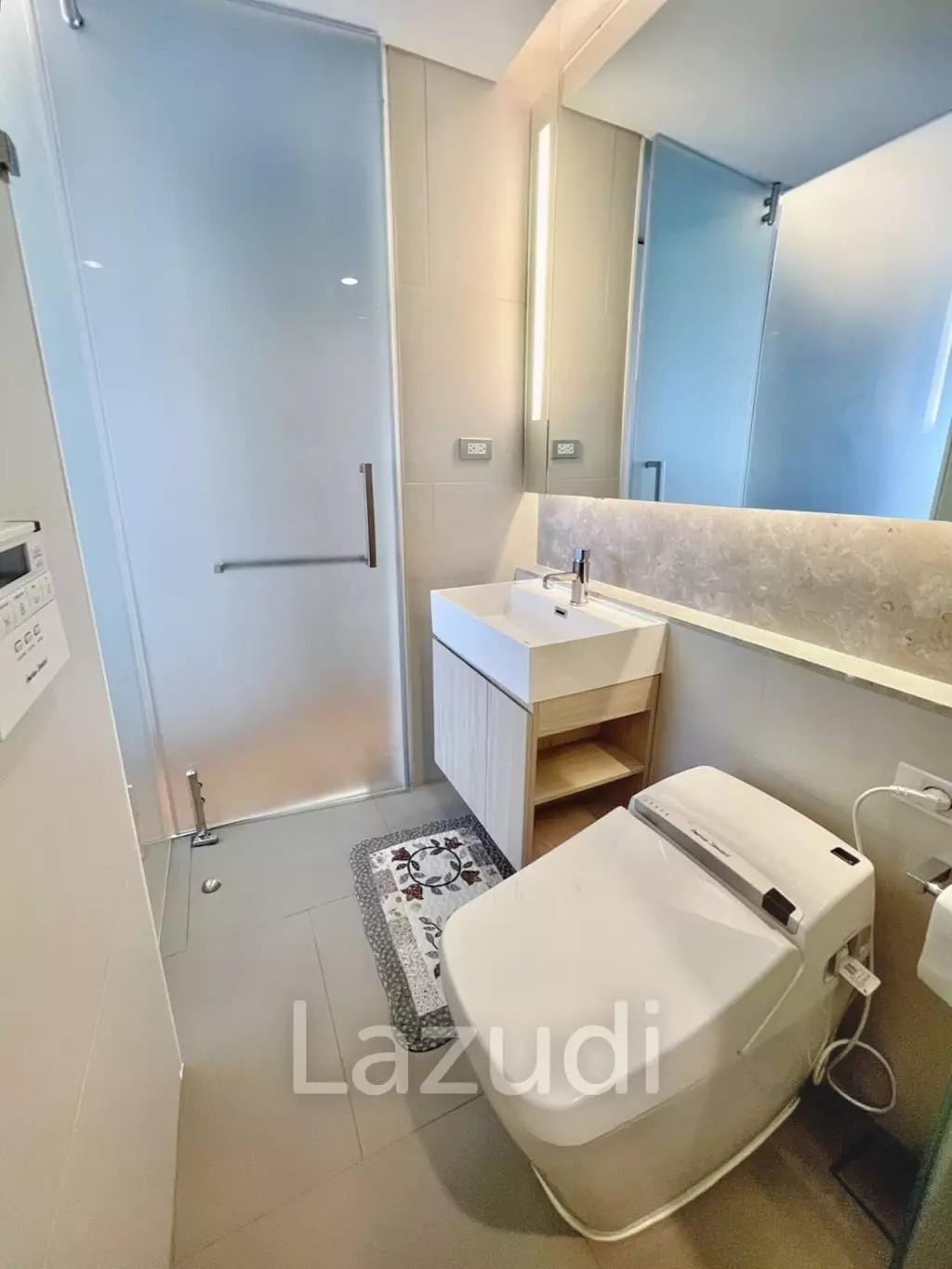 2 Bed 2 Bath 55 SQ.M The Lumpini 24