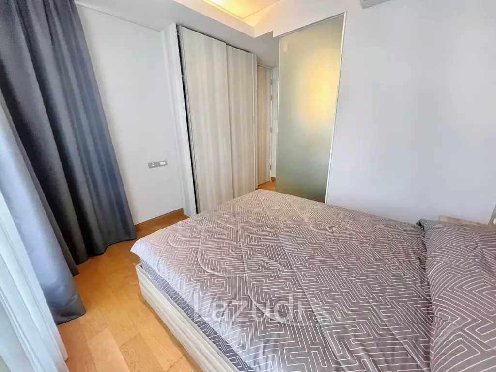 2 Bed 2 Bath 55 SQ.M The Lumpini 24
