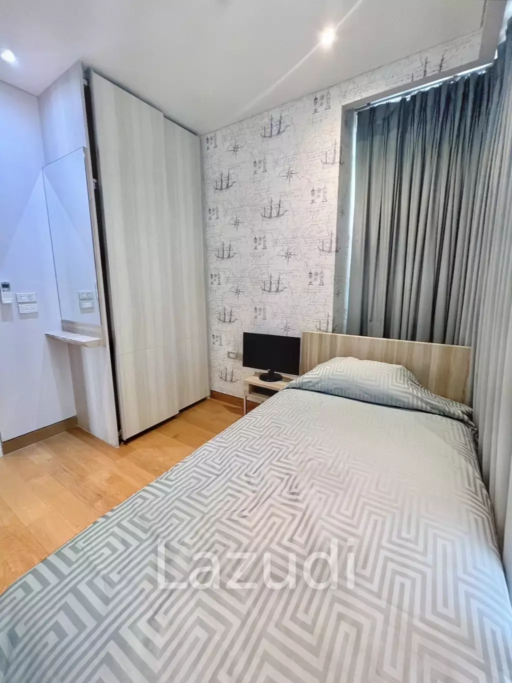 2 Bed 2 Bath 55 SQ.M The Lumpini 24