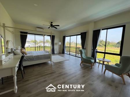 290 sqm modern pool villa in Amity Lakes Hua Hin