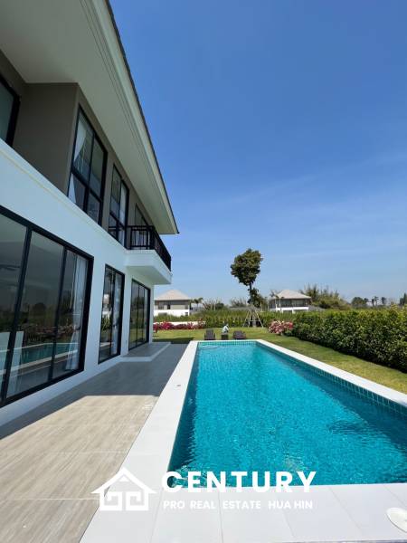 290 sqm modern pool villa in Amity Lakes Hua Hin