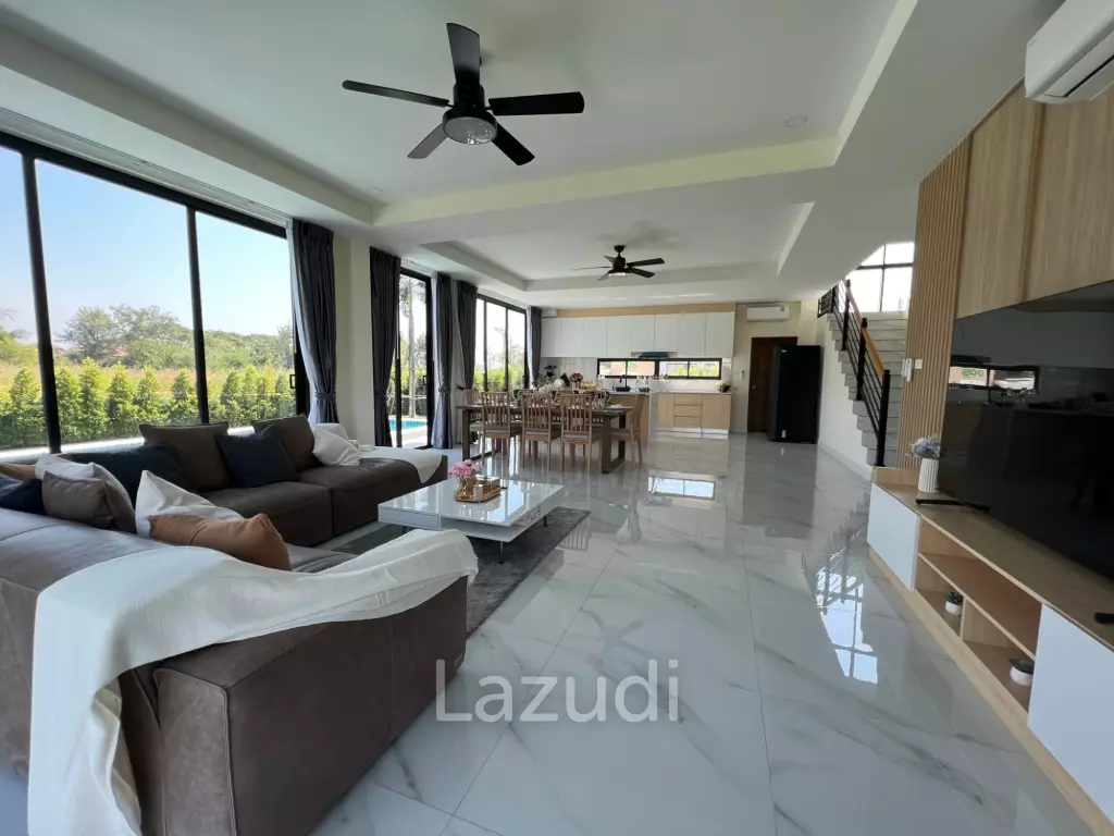 290 sqm modern pool villa in Amity Lakes Hua Hin