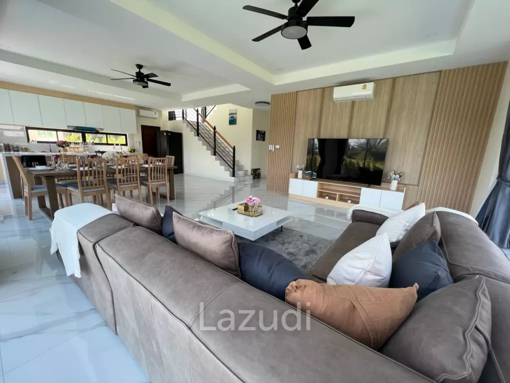 290 sqm modern pool villa in Amity Lakes Hua Hin