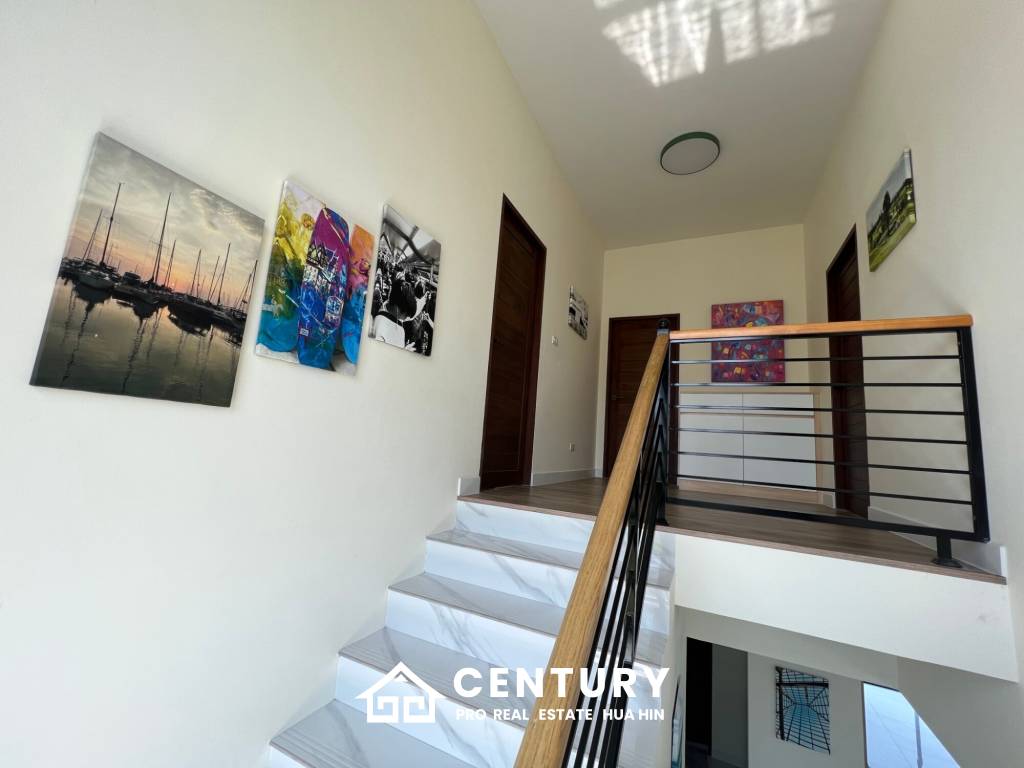 290 sqm modern pool villa in Amity Lakes Hua Hin