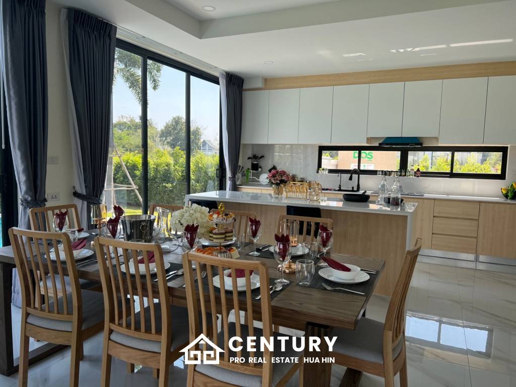 290 sqm modern pool villa in Amity Lakes Hua Hin