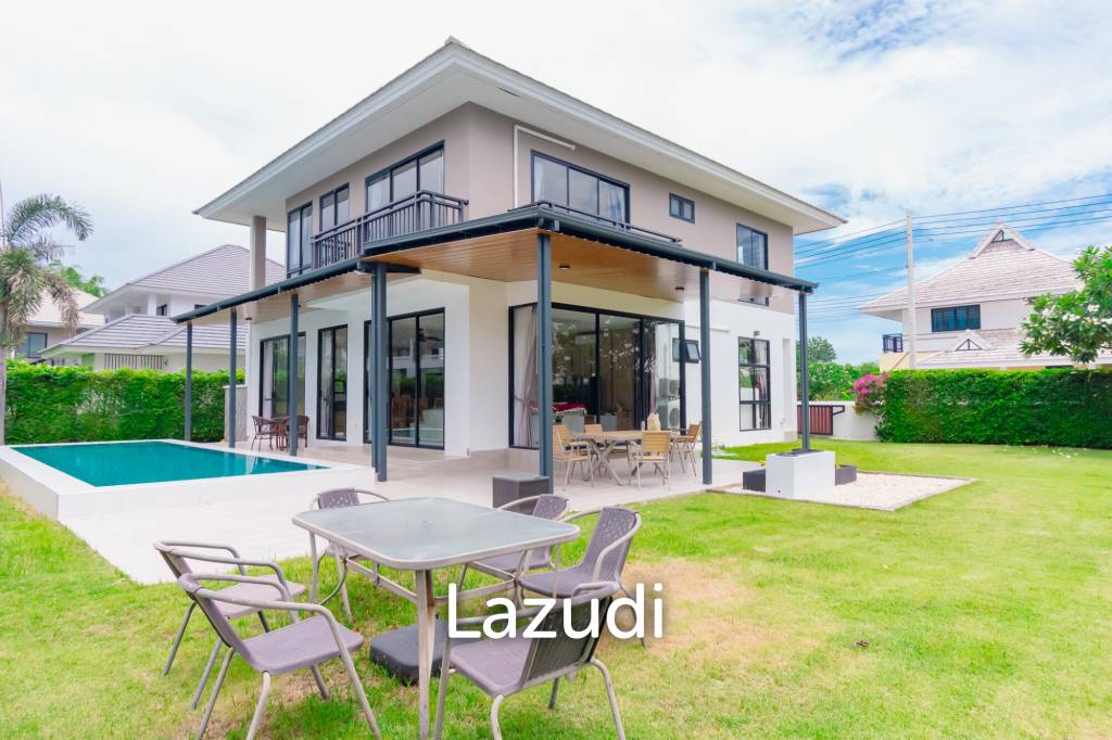 290 sqm modern pool villa in Amity Lakes Hua Hin