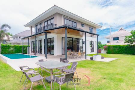 290 sqm modern pool villa in Amity Lakes Hua Hin