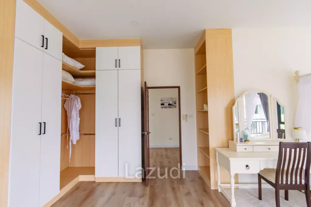 290 sqm modern pool villa in Amity Lakes Hua Hin
