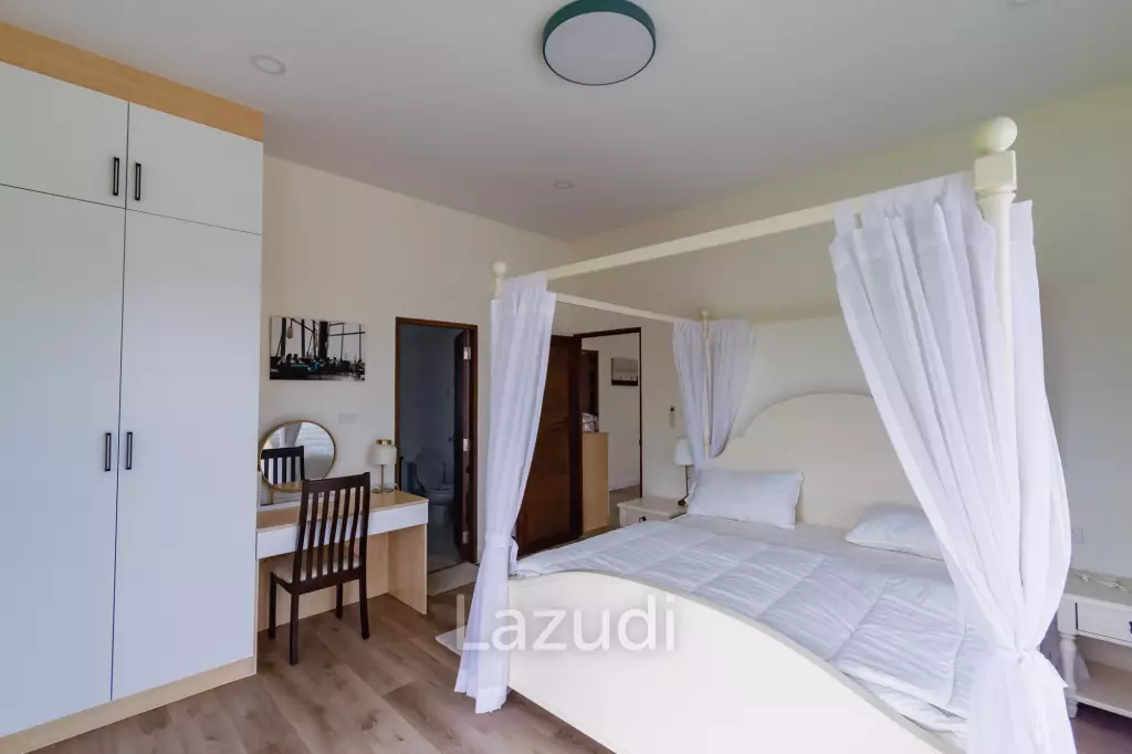 290 sqm modern pool villa in Amity Lakes Hua Hin