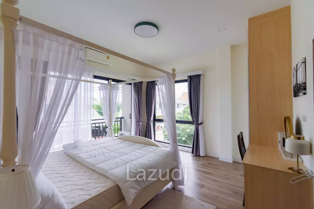 290 sqm modern pool villa in Amity Lakes Hua Hin