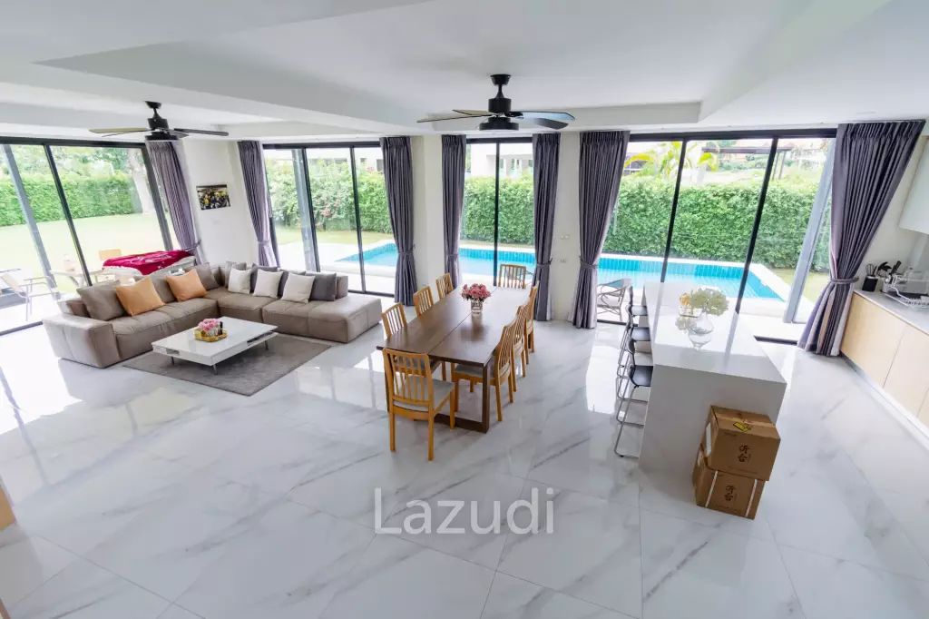 290 sqm modern pool villa in Amity Lakes Hua Hin