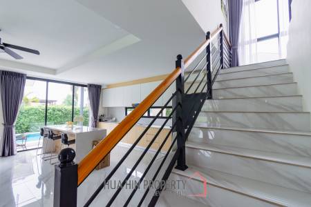 290 sqm modern pool villa in Amity Lakes Hua Hin
