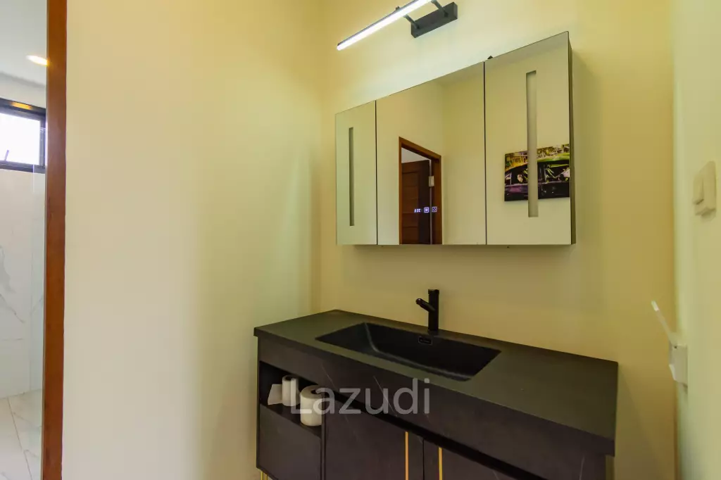 290 sqm modern pool villa in Amity Lakes Hua Hin